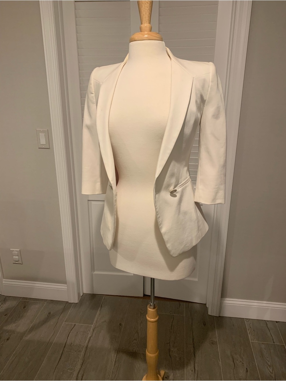 Ted Baker Ivory White Tailored Blazer Jacket Size 0 NWT Condition